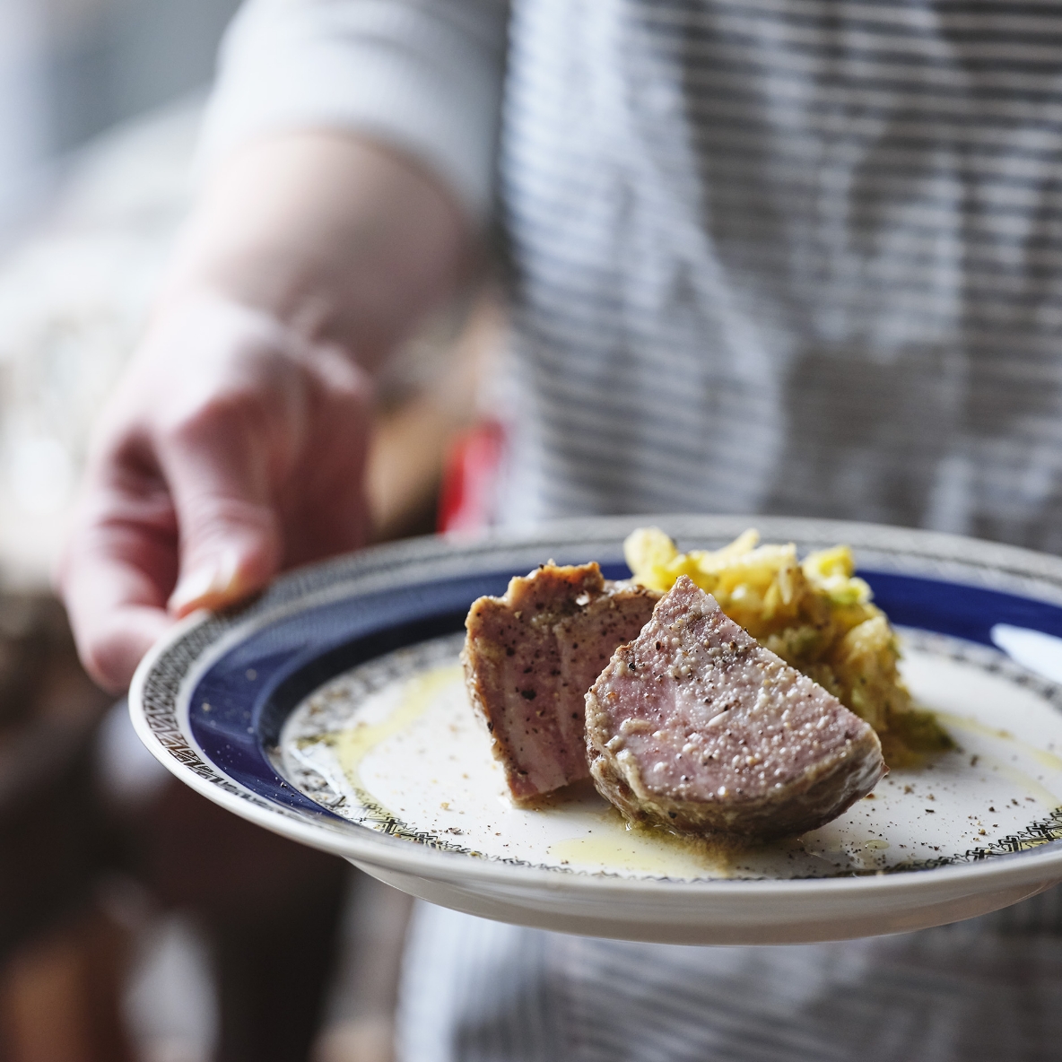 豪州仔羊の肩ロース 西洋山葵のマリネ